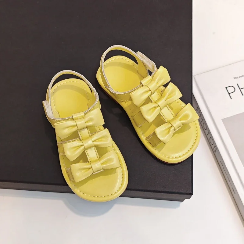 Summer Girls Elegant Flat Sandals Princess Bowknot Kids Fashion School Sandals Chic Simple Children Hollow-out Sandals Versatile
Summer Girls Elegant Flat Sandals Princess Bowknot Kids Fashion School Sandals Chic Simple Children Hollow-out Sandals Versatile