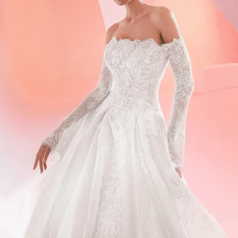Customized luxury white Ball Gown Royal Wedding Dresses Sweetheart Long sleeves applique Long tail Made Robe De
Customized luxury white Ball Gown Royal Wedding Dresses Sweetheart Long sleeves applique Long tail Made Robe De