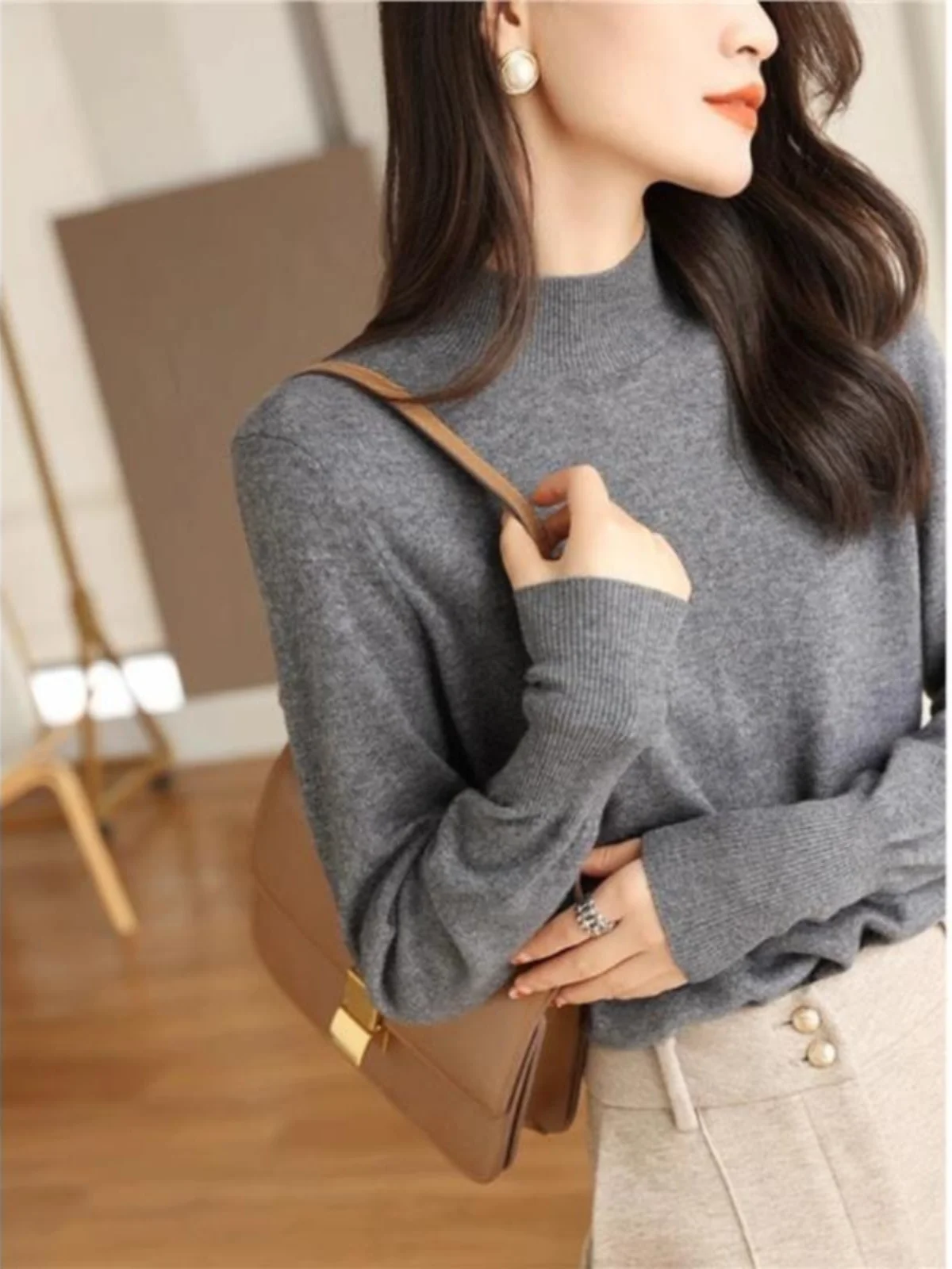 Elegant Women's Half High Collar Knitted Long Sleeve Top Grey Inner Wear Slim Fit Spring Autumn Winter Fashion Korean Style
Elegant Women's Half High Collar Knitted Long Sleeve Top Grey Inner Wear Slim Fit Spring Autumn Winter Fashion Korean Style