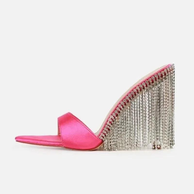 Glittering Crystal Tassels High Heels Mules Shoes Fuchsia Satin Slip On Concise Rhinestone Fringe Thin Heels Summer Sandals
Glittering Crystal Tassels High Heels Mules Shoes Fuchsia Satin Slip On Concise Rhinestone Fringe Thin Heels Summer Sandals
