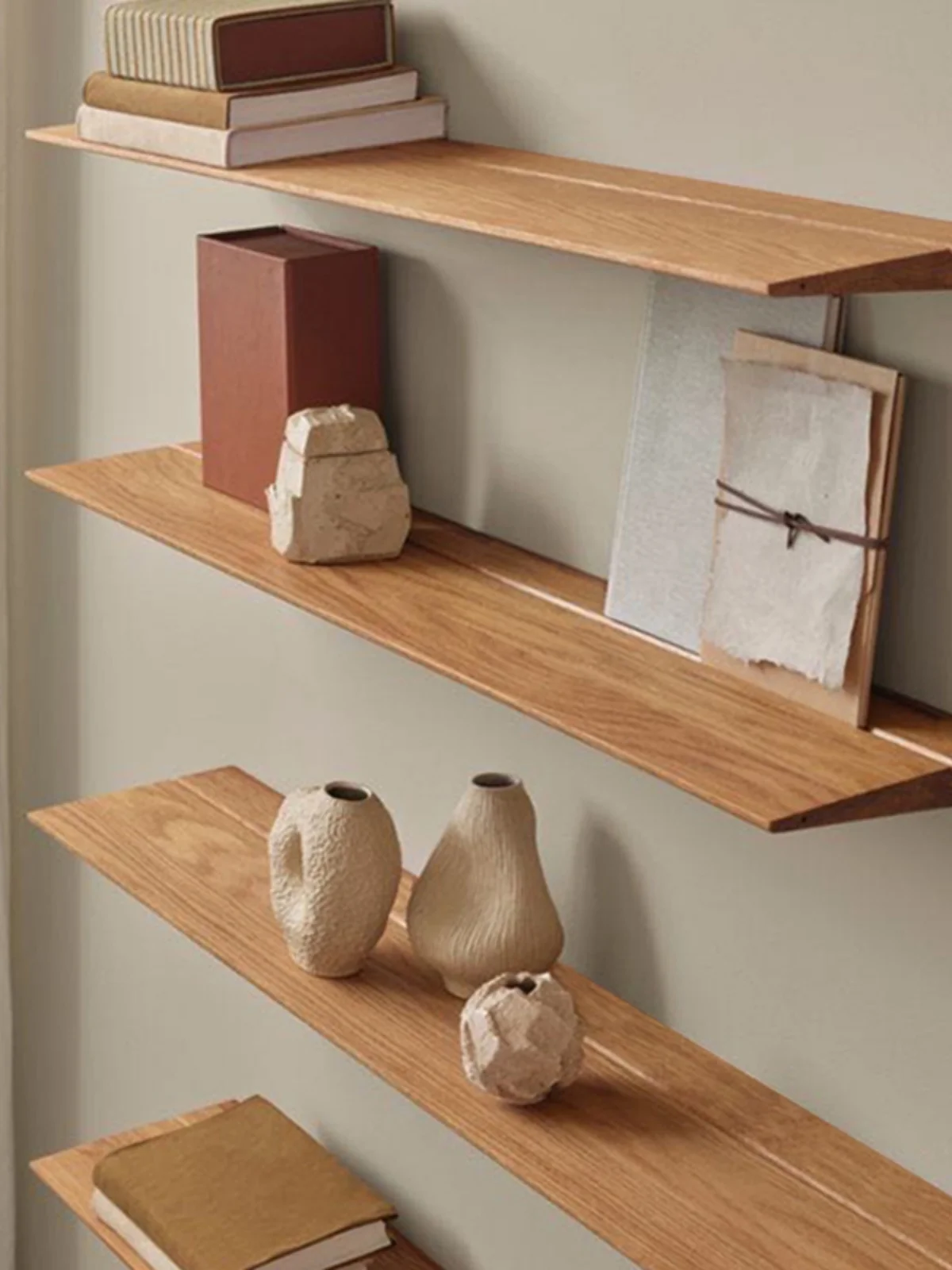 Word board wall shelf living room wall bedroom bedside storage rack wall hanging baffle router shelf
Word board wall shelf living room wall bedroom bedside storage rack wall hanging baffle router shelf