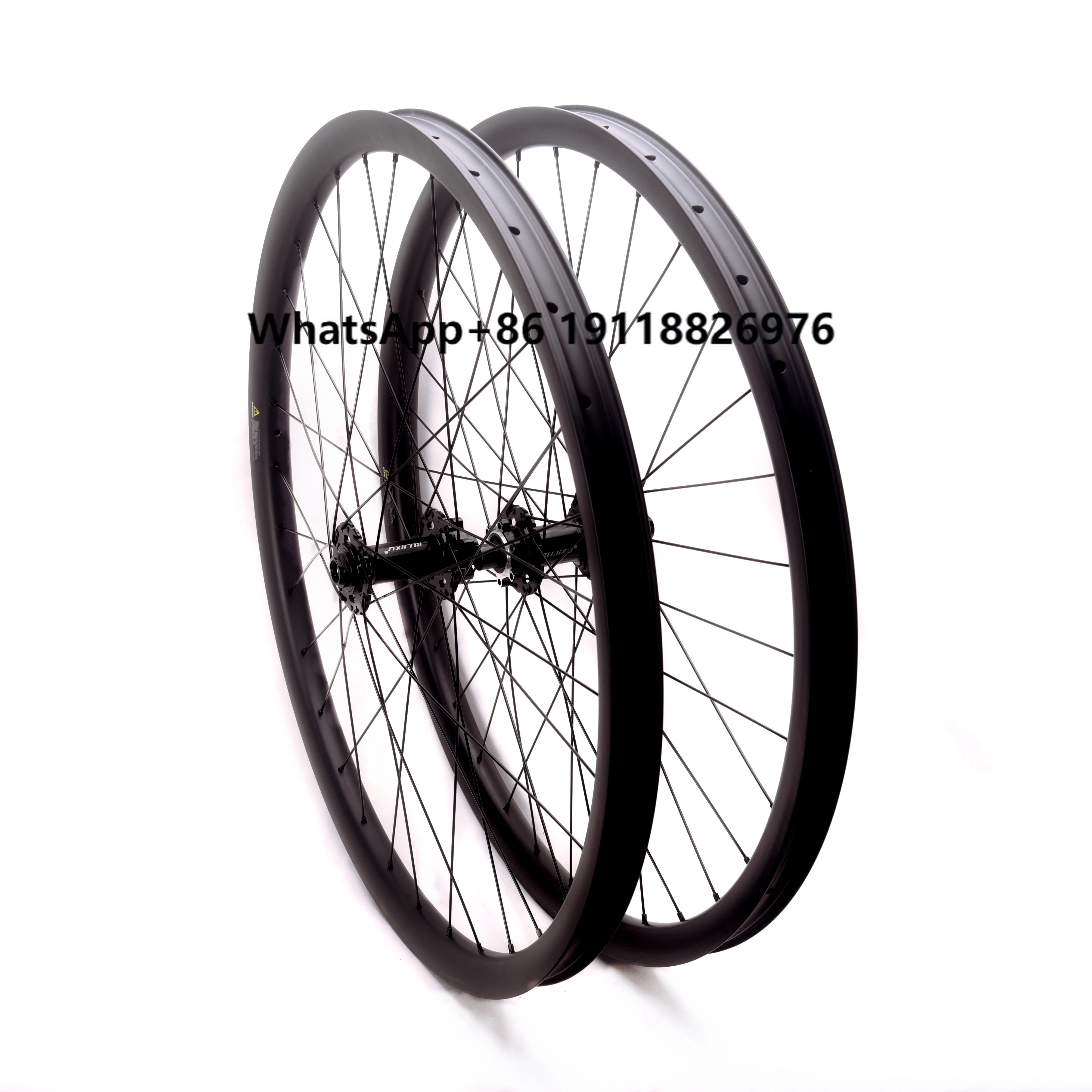 Factory Direct 26/27.5/29 Inch MTB Wheels Carbon Clincher/Tubeless Wheelset with Disc Brake for Bicycles
Factory Direct 26/27.5/29 Inch MTB Wheels Carbon Clincher/Tubeless Wheelset with Disc Brake for Bicycles