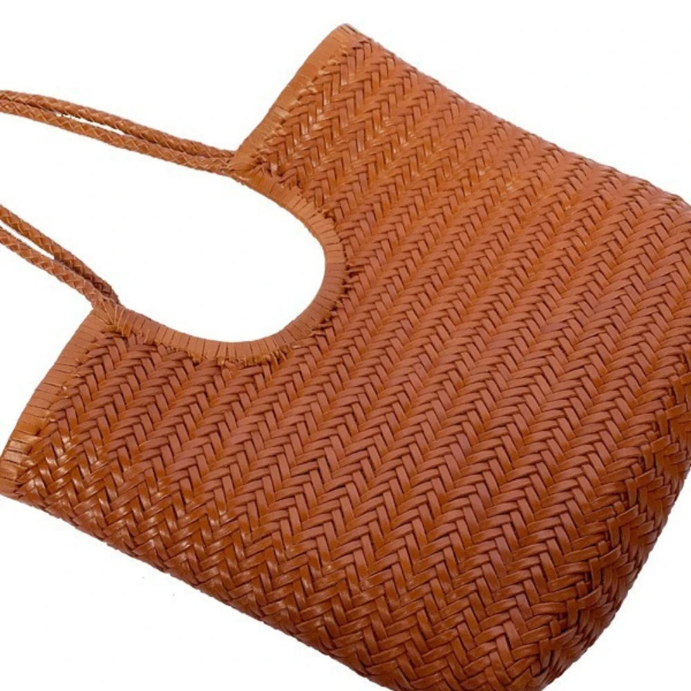 Cowskin Lady Large Shoulder Bag Hand Knitted Designer Genuine Leather Elegant Handle Female Totes Vintage Women's Handbag
Cowskin Lady Large Shoulder Bag Hand Knitted Designer Genuine Leather Elegant Handle Female Totes Vintage Women's Handbag