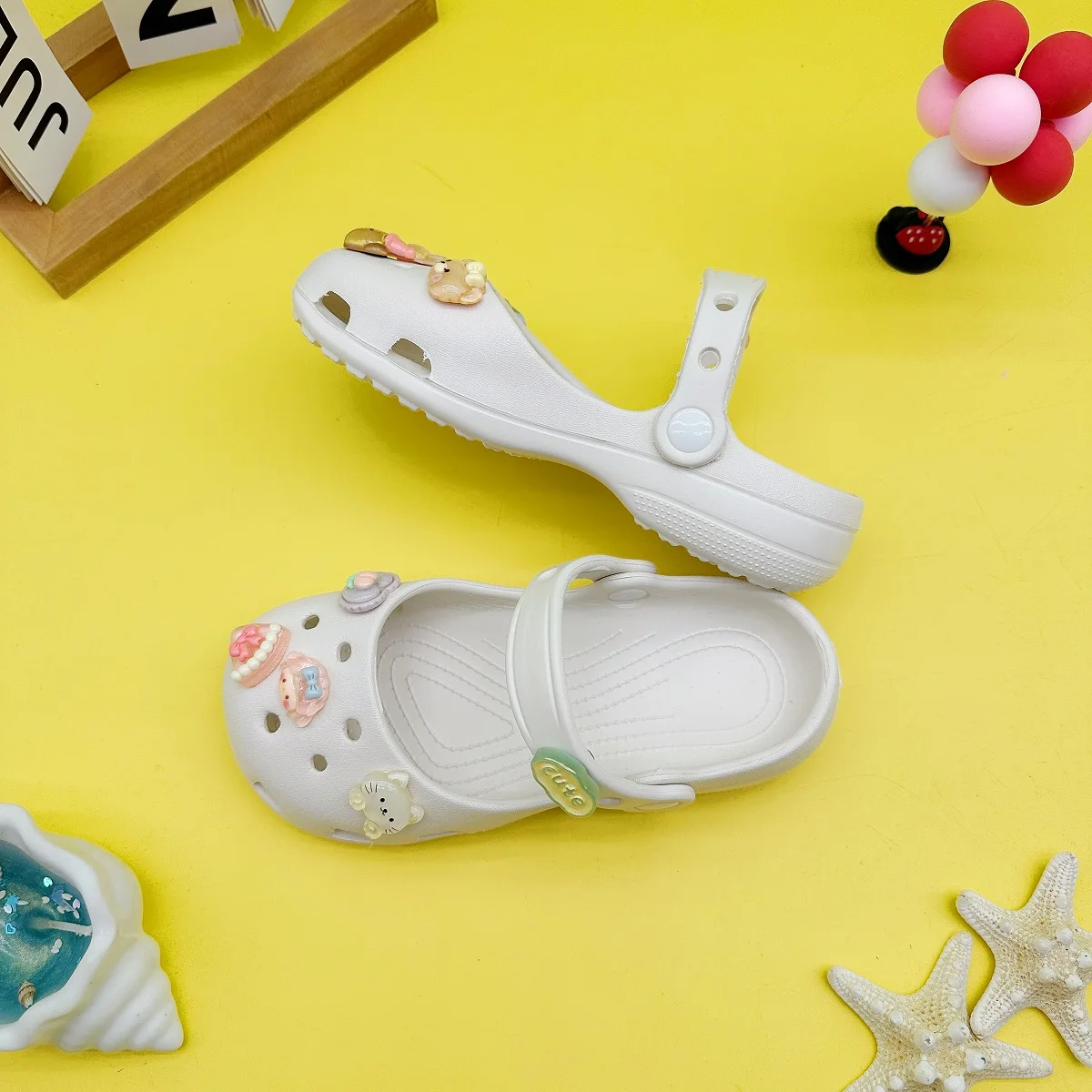Summer Cartoon Star-Shaped Girls' Ballet Shoes Mary Jane Girls' Closed-Toe Sandals Beach Shoes Clogs
Summer Cartoon Star-Shaped Girls' Ballet Shoes Mary Jane Girls' Closed-Toe Sandals Beach Shoes Clogs