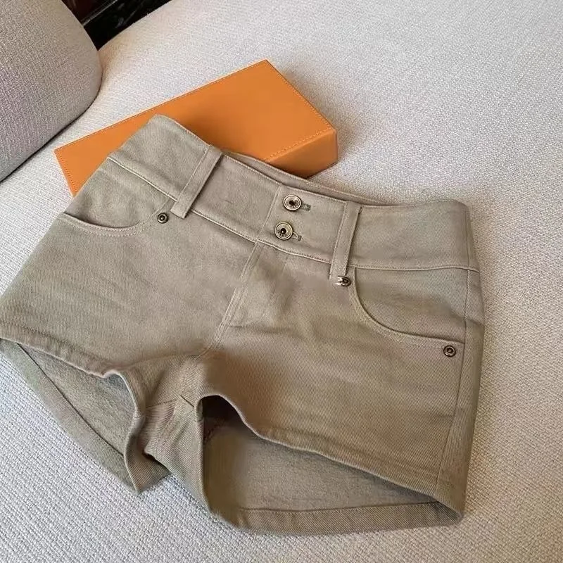Fashion Low Waisted Slimming Spicy Girl Denim Shorts Women Spring Summer New Lazy American Loose Elastic Hot Pants
Fashion Low Waisted Slimming Spicy Girl Denim Shorts Women Spring Summer New Lazy American Loose Elastic Hot Pants