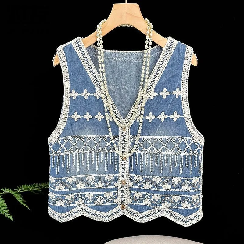 Chic Denim Sleeveless V-neck Loose 2025 New Outer Wear Women's Cropped Embroidered Niche Versatile Sweater Vest Top
Chic Denim Sleeveless V-neck Loose 2025 New Outer Wear Women's Cropped Embroidered Niche Versatile Sweater Vest Top
