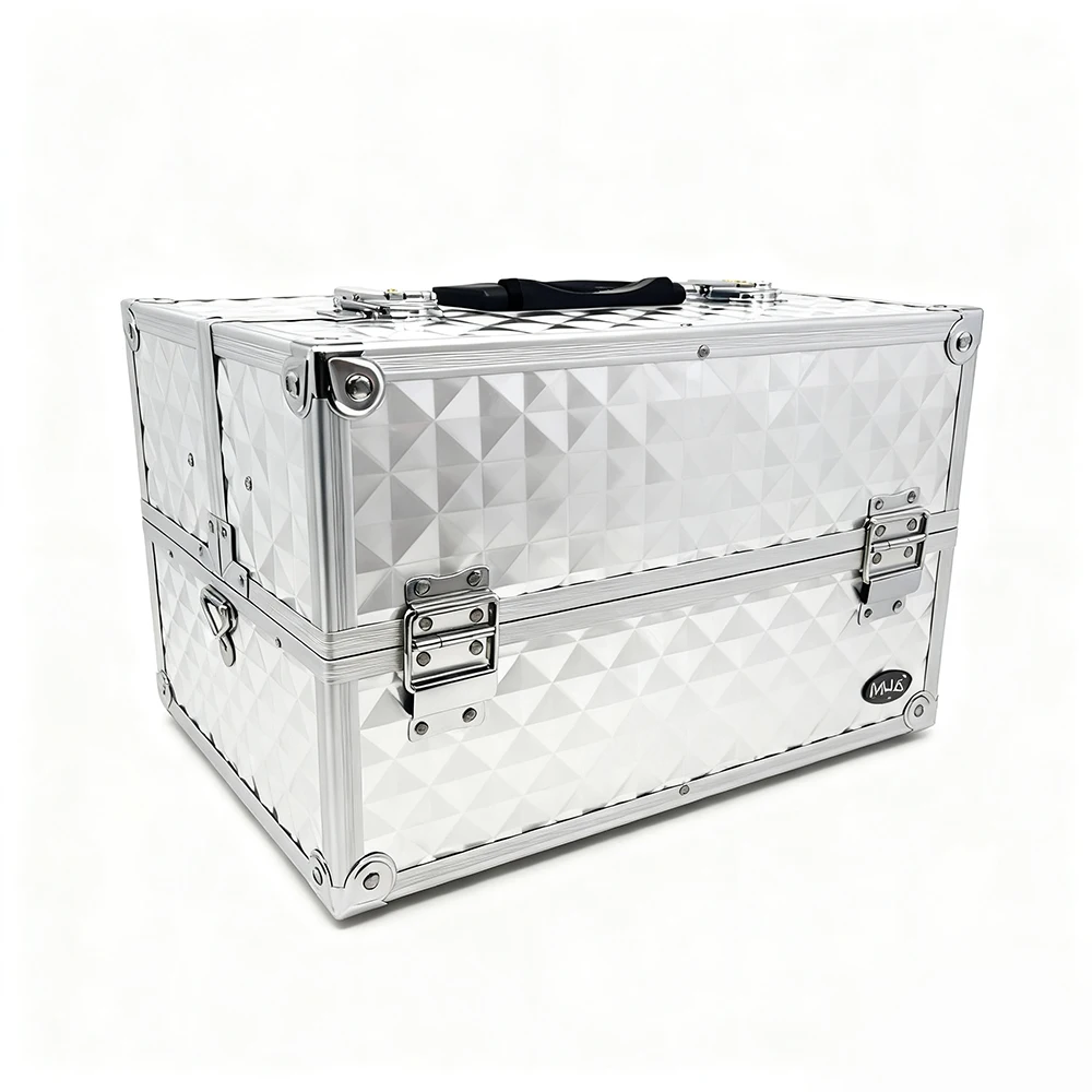 Профессиональный алюминиевый косметичка — двухслойный косметический кейс с ромбовидным узором и несколькими отделениями для хранения
Профессиональный алюминиевый косметичка — двухслойный косметический кейс с ромбовидным узором и несколькими отделениями для хранения