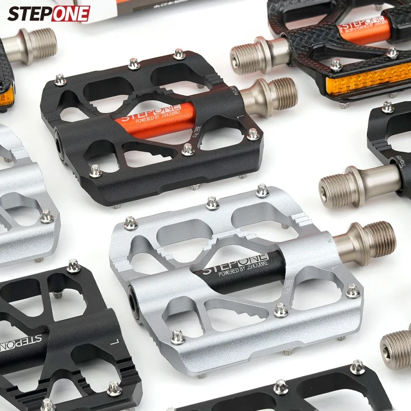 STEPON mtb/road Bicycle pedals Anti-slip lightweight High intensity Aluminum Du Bearing One-Piece CNC for BMX Mtb
STEPON mtb/road Bicycle pedals Anti-slip lightweight High intensity Aluminum Du Bearing One-Piece CNC for BMX Mtb