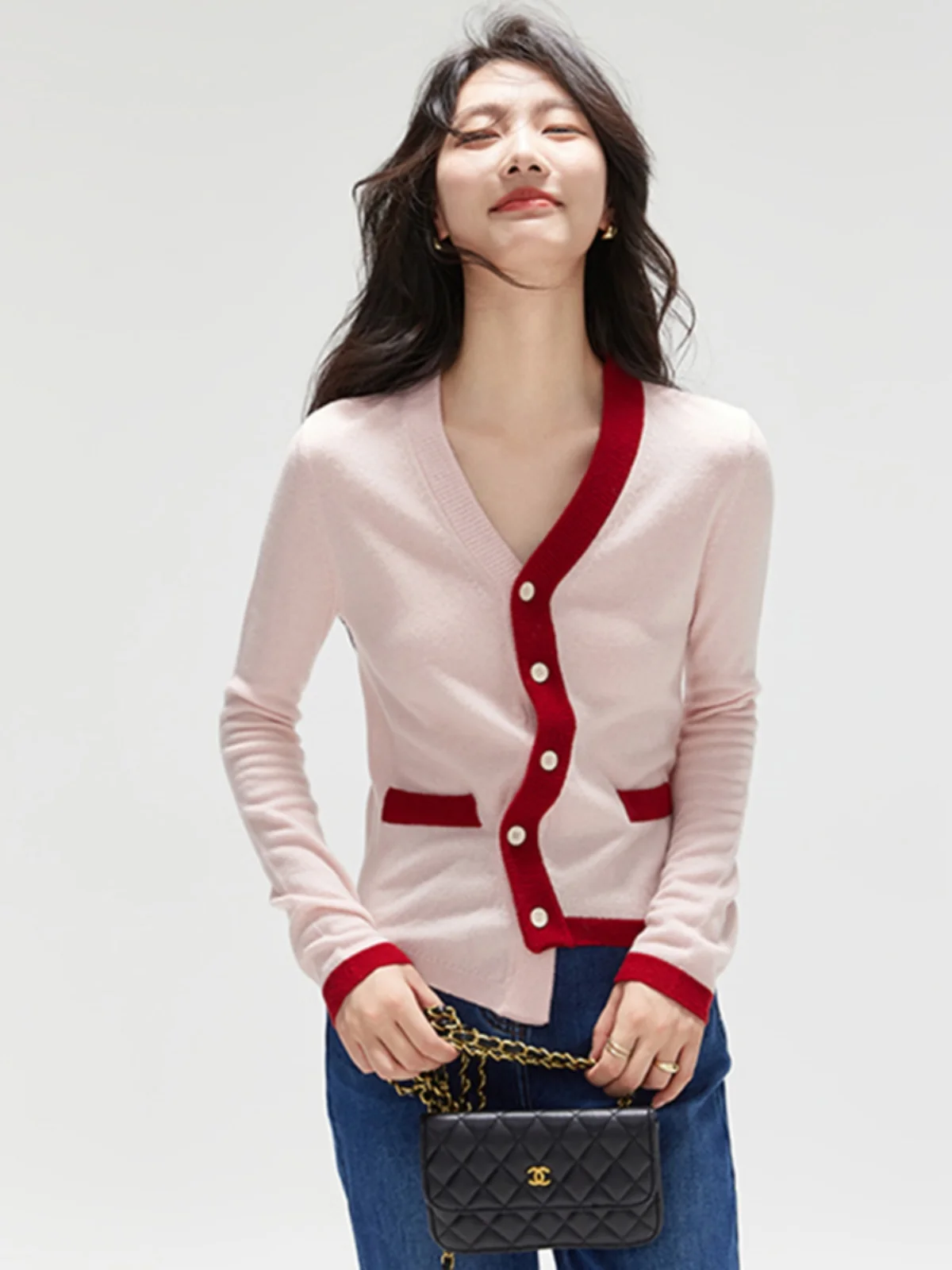 Soft Comfortable Skin-friendly Pink Knitted Open Cardigan Color Block Design Irregular V-neck Sweater Autumn New Arrival
Soft Comfortable Skin-friendly Pink Knitted Open Cardigan Color Block Design Irregular V-neck Sweater Autumn New Arrival