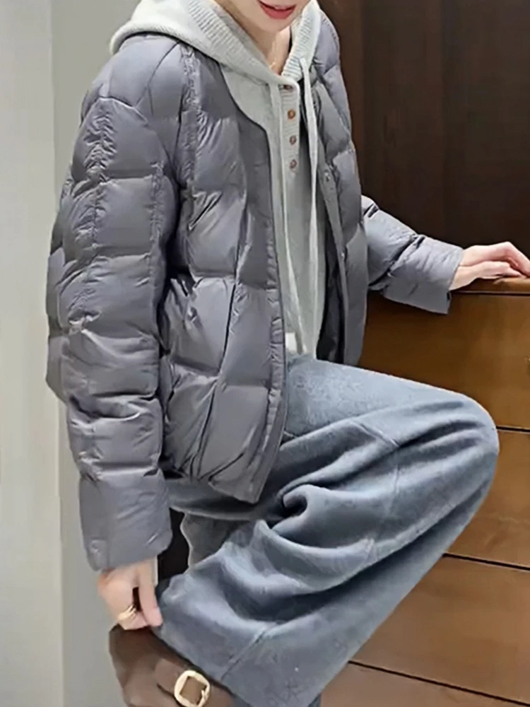 Зимнее пальто из утепленного хлопка с наполнителем из пуха, женское, теплое, в корейском стиле, повседневное, для работы, модное, с эффектом омоложения
Зимнее пальто из утепленного хлопка с наполнителем из пуха, женское, теплое, в корейском стиле, повседневное, для работы, модное, с эффектом омоложения