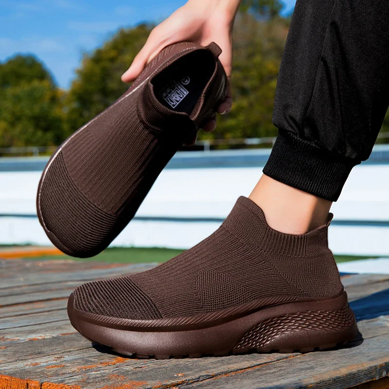 Вязаные кроссовки с широким носком для мужчин и женщин, дышащие кроссовки для бега, удобные кроссовки на платформе, женская спортивная обувь больших размеров 36-46
Вязаные кроссовки с широким носком для мужчин и женщин, дышащие кроссовки для бега, удобные кроссовки на платформе, женская спортивная обувь больших размеров 36-46