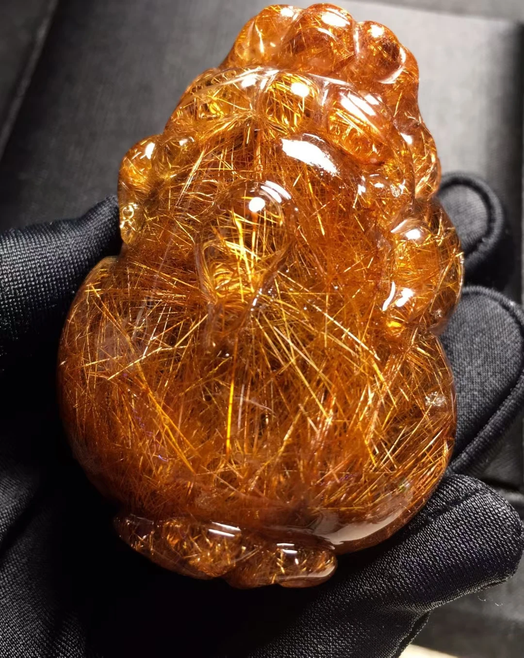 Natural Copper Rutilated Quartz Pendant Rutilated Quartz Jewelry 87.6*42*34.7mm Pi Xiu Love Women Brazil AAAAAAA
Natural Copper Rutilated Quartz Pendant Rutilated Quartz Jewelry 87.6*42*34.7mm Pi Xiu Love Women Brazil AAAAAAA