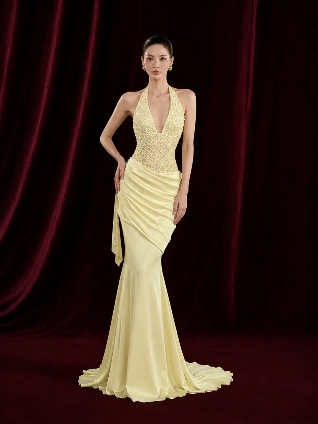 Light Yellow Halter Neck Lace Mermaid Maxi Dress with Satin Draping | Formal Evening Prom Dress
Light Yellow Halter Neck Lace Mermaid Maxi Dress with Satin Draping | Formal Evening Prom Dress