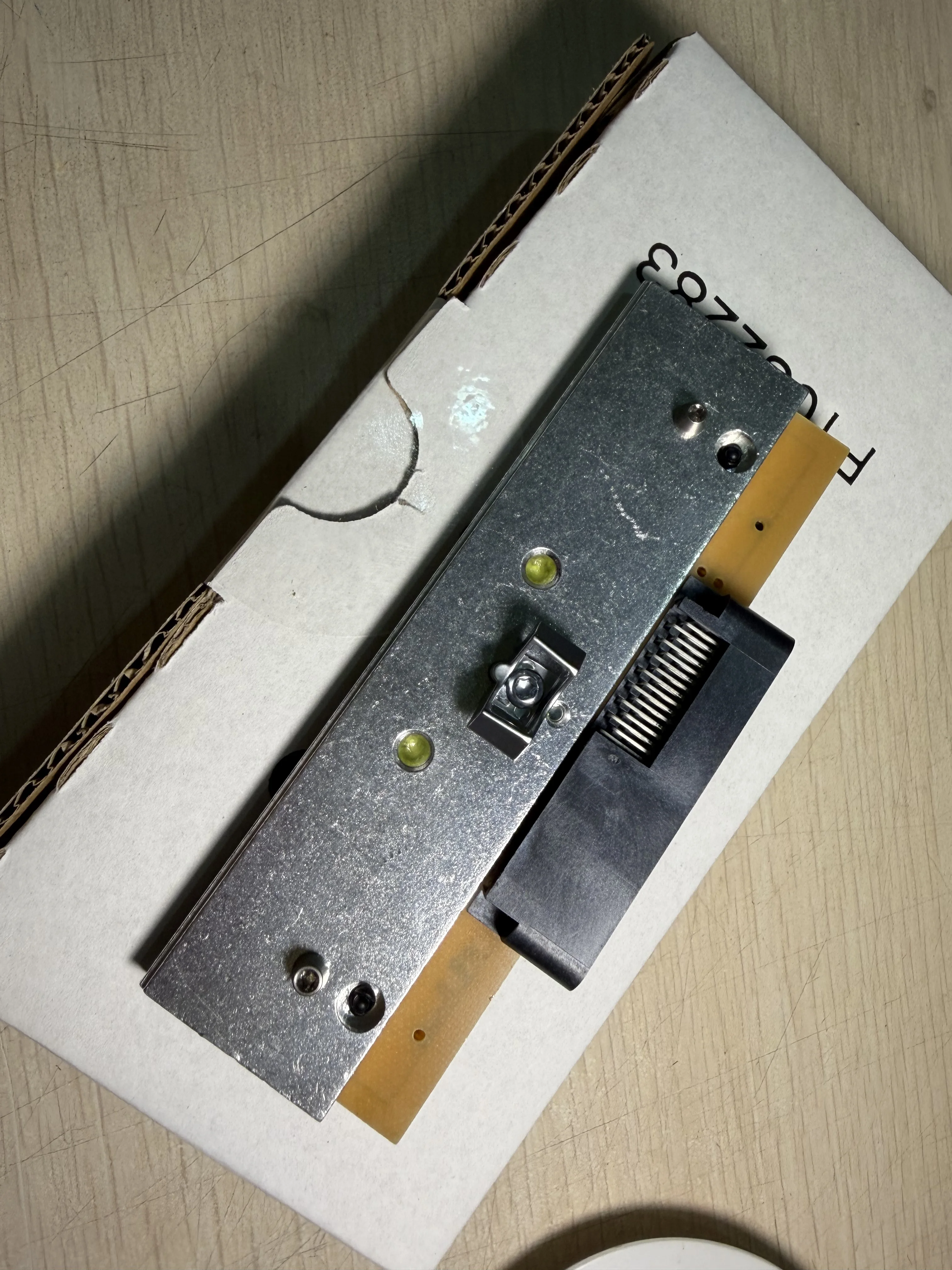 original for ZE511 203DPI P1112750-009 barcode printhead thermal printhead ZE 511 203DPI Free shipping New
original for ZE511 203DPI P1112750-009 barcode printhead thermal printhead ZE 511 203DPI Free shipping New
