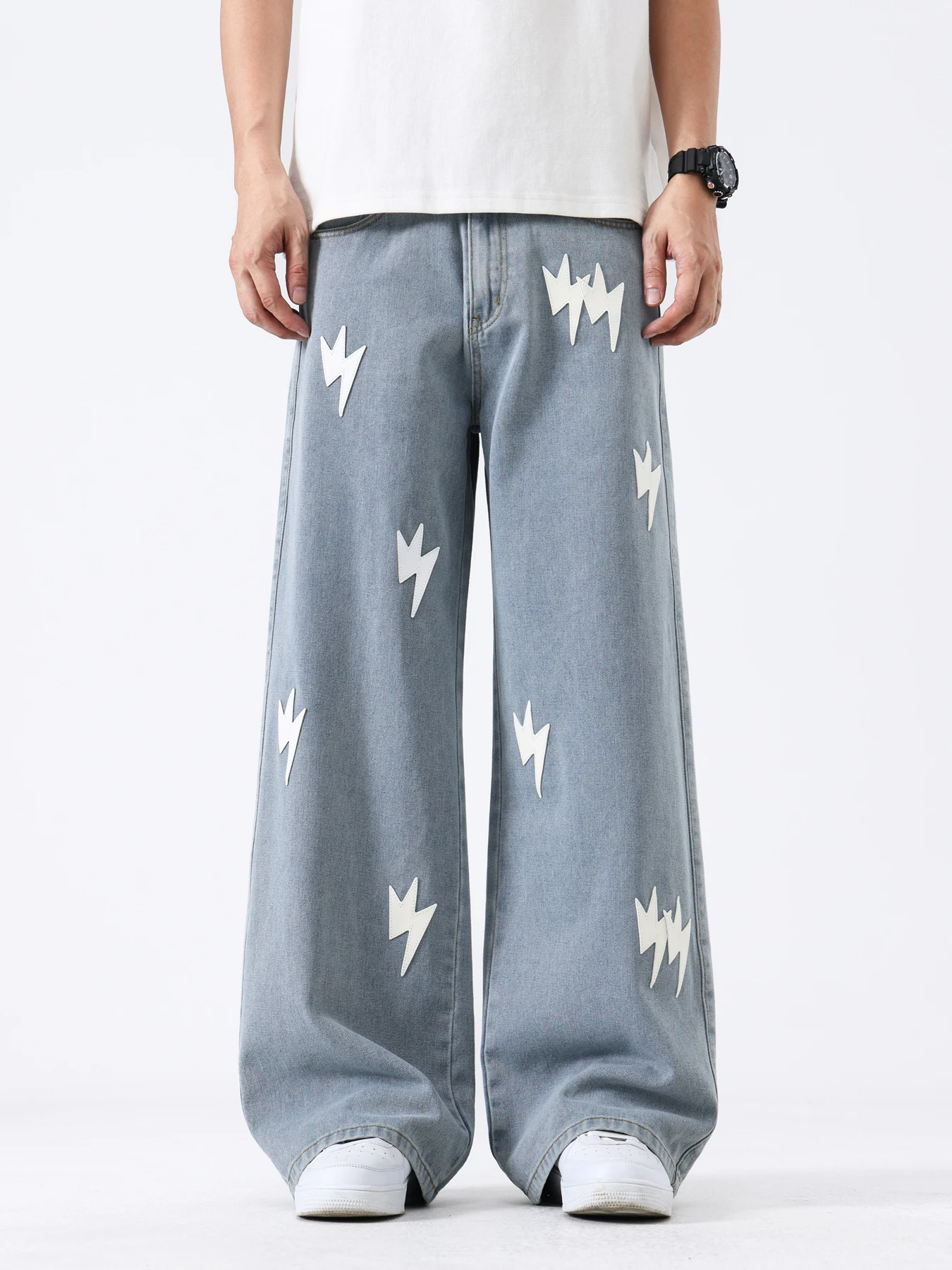 Men's Four-Season Wearable Non-Elastic Loose Elastic Waist Embroidered Jeans Long Pants
Men's Four-Season Wearable Non-Elastic Loose Elastic Waist Embroidered Jeans Long Pants