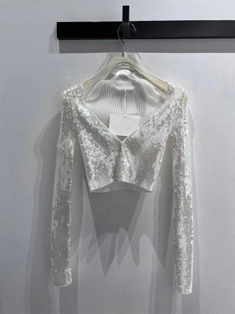 Elegant Sweet Spicy Heavy Knit Cardigan Women's Short V-neck Glittering Personality Korean Style Straight Cut Long Sleeve Top
Elegant Sweet Spicy Heavy Knit Cardigan Women's Short V-neck Glittering Personality Korean Style Straight Cut Long Sleeve Top