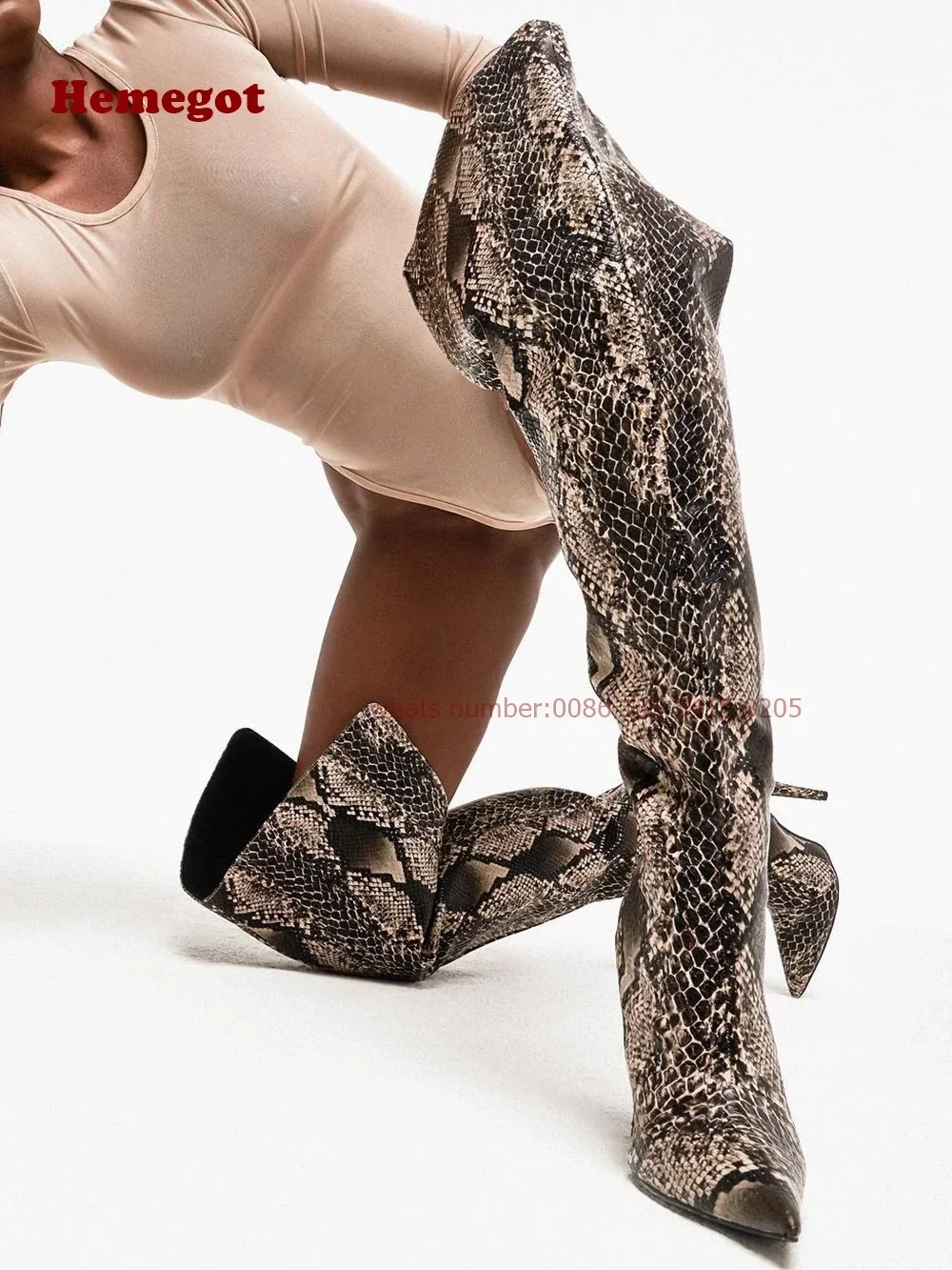 Высокие сапоги до бедра из змеиной кожи, зима 2025, новые женские сапоги с острым носком на тонком каблуке, повседневная обувь выше колена с молнией сзади, пикантная обувь
Высокие сапоги до бедра из змеиной кожи, зима 2025, новые женские сапоги с острым носком на тонком каблуке, повседневная обувь выше колена с молнией сзади, пикантная обувь