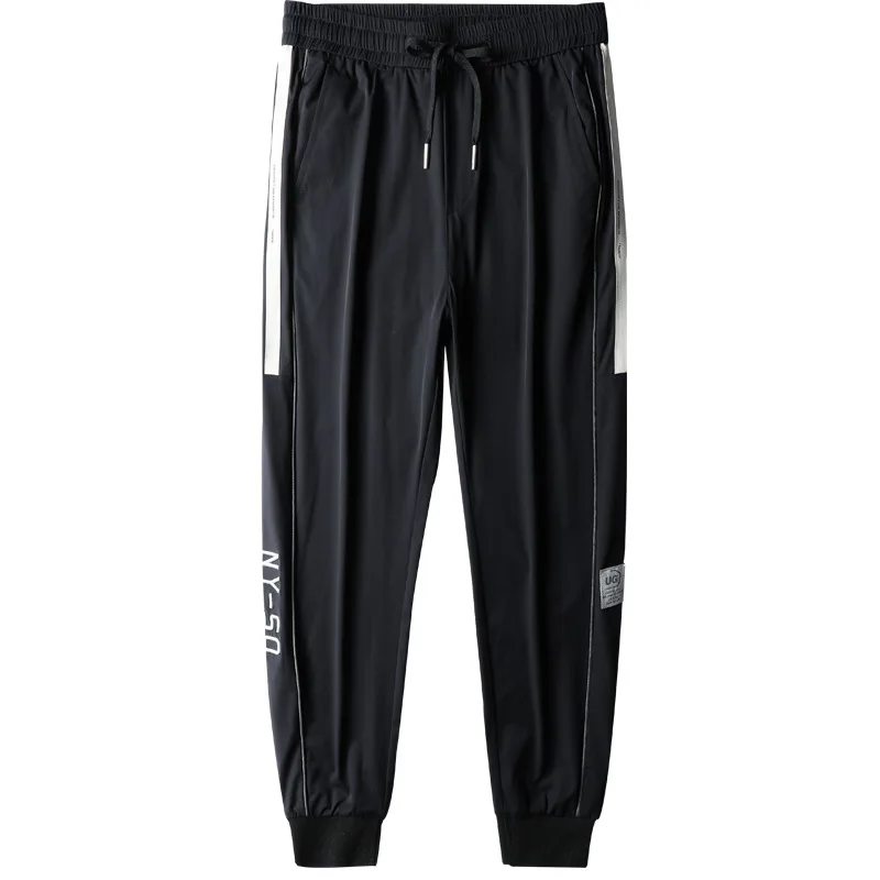 Summer thin, cool and breathable black striped elastic waistband, slim fit, small foot binding, casual men's sports pants
Summer thin, cool and breathable black striped elastic waistband, slim fit, small foot binding, casual men's sports pants