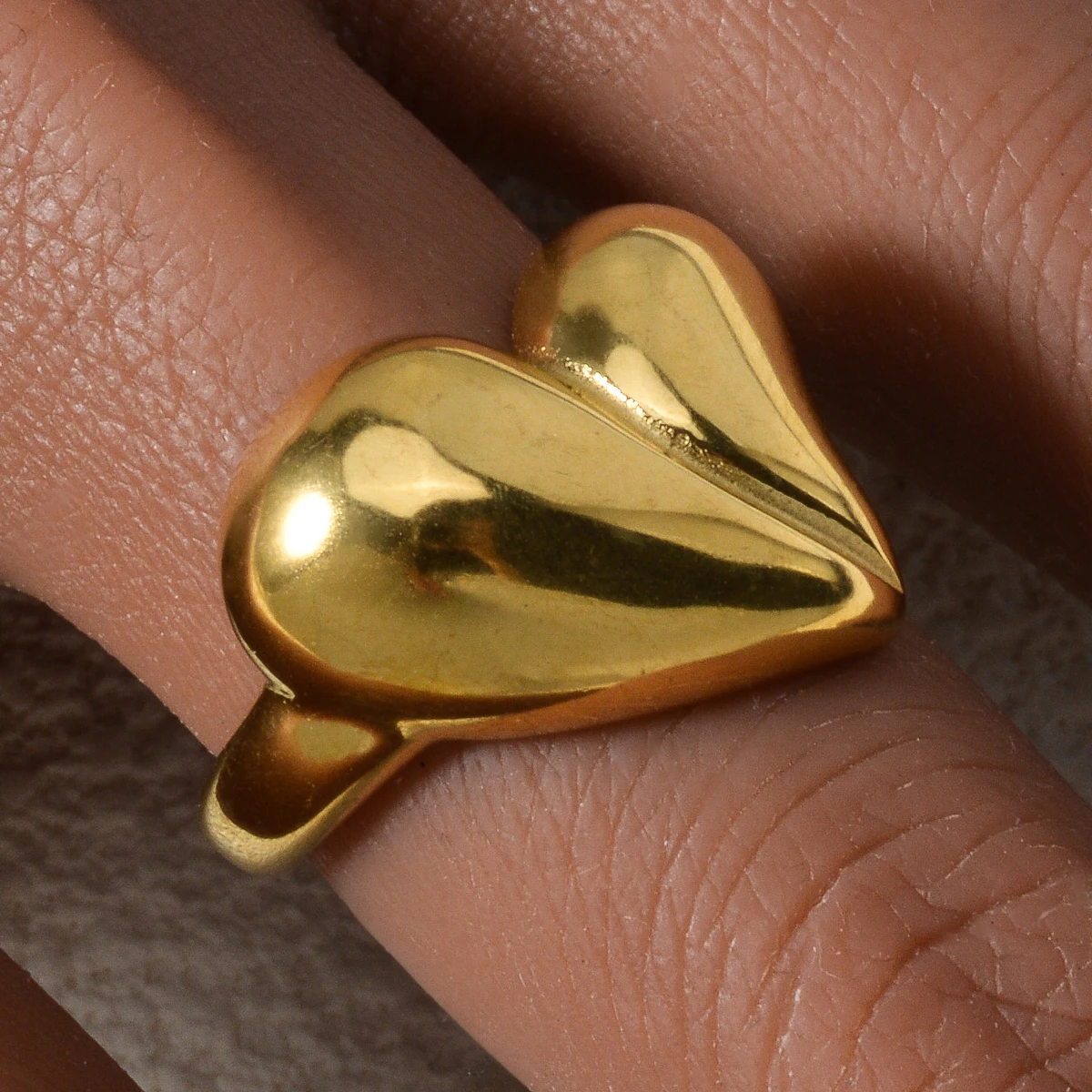 Minimalist Puff Heart Design Stainless Steel Ring Love Open Ring Romantic Coquette Jewelry Accessories Anniversary Gift
Minimalist Puff Heart Design Stainless Steel Ring Love Open Ring Romantic Coquette Jewelry Accessories Anniversary Gift