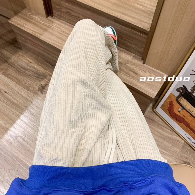 Men's Loose Corduroy Casual Pants Korean Style Outdoor Sports Pants Elastic Waist Straight Leg Wide Leg Pants Black Khaki Brown
Men's Loose Corduroy Casual Pants Korean Style Outdoor Sports Pants Elastic Waist Straight Leg Wide Leg Pants Black Khaki Brown