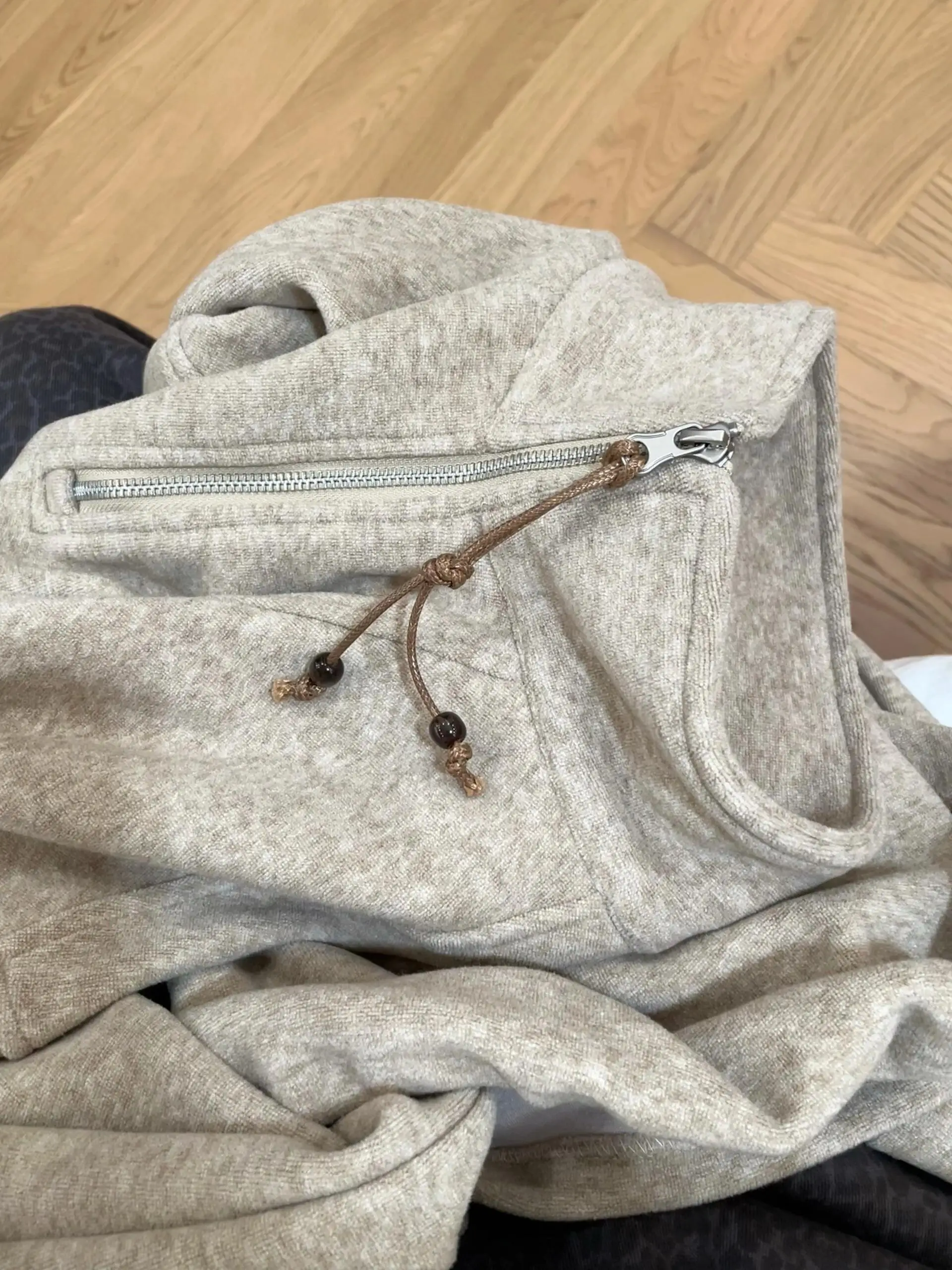 American Vibe Chic f-Zip Design Stand Collar Sweatirt Women's Loose Autumn Winter Jaet Small Size Outerwear
American Vibe Chic f-Zip Design Stand Collar Sweatirt Women's Loose Autumn Winter Jaet Small Size Outerwear