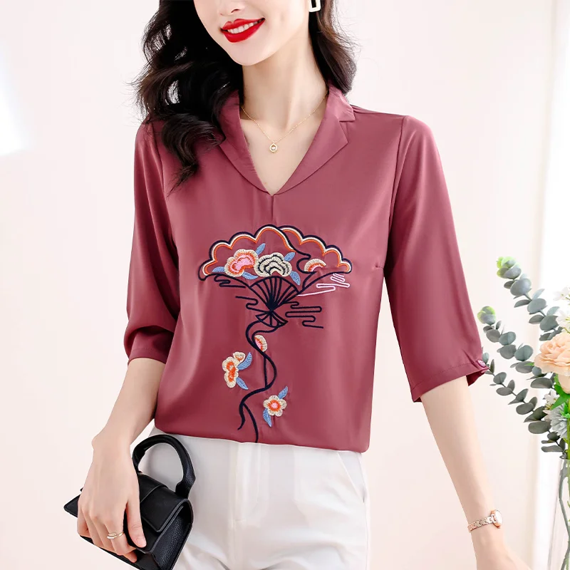 Women Summer Chinese Style Fashion Loose Embroidered V-neck 3/4 Sleeve Shirts Women Clothes Casual All-match Appear Thin Top Tee
Women Summer Chinese Style Fashion Loose Embroidered V-neck 3/4 Sleeve Shirts Women Clothes Casual All-match Appear Thin Top Tee