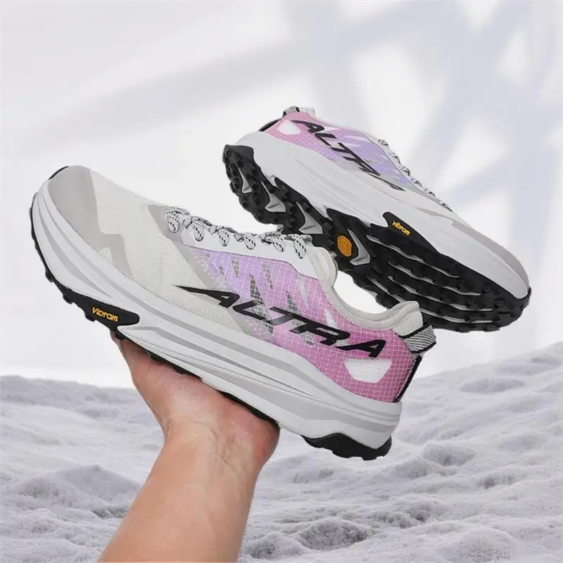 FallBreathable Mesh Sports Shoes, Air Circulation, Fresh Footfeel
FallBreathable Mesh Sports Shoes, Air Circulation, Fresh Footfeel