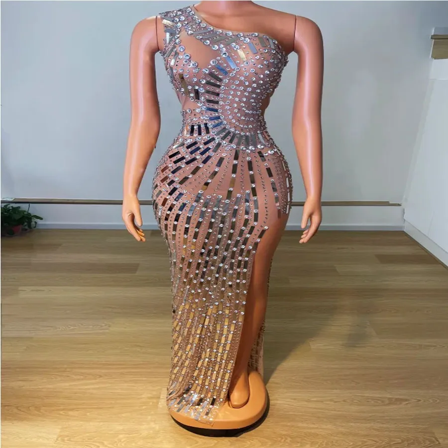 Singel Shoulder Shining Silver Mirrors Rhinestones Dress Evening Party Prom Sequins Birthday Festival Transparent Costome
Singel Shoulder Shining Silver Mirrors Rhinestones Dress Evening Party Prom Sequins Birthday Festival Transparent Costome