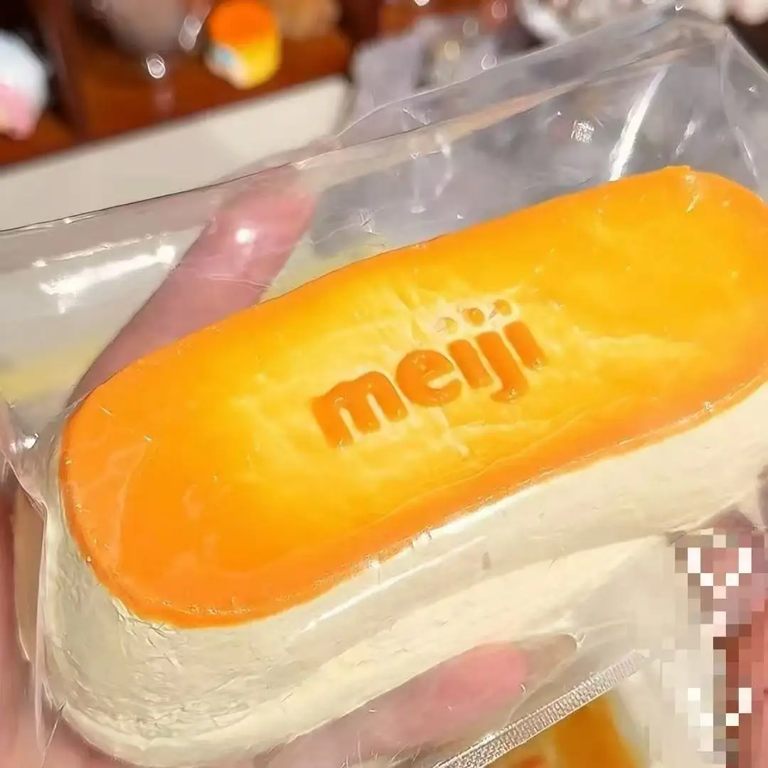 1Pcs silicone simulation food grade pinch music meiji bread decompression super soft pinch slow rebound pinch music
1Pcs silicone simulation food grade pinch music meiji bread decompression super soft pinch slow rebound pinch music