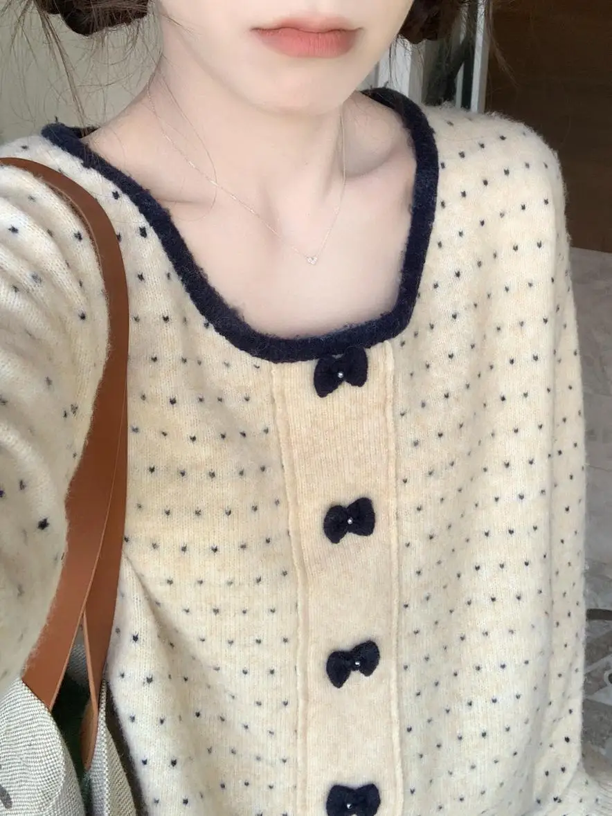 plus Size 300 Pou Knot Decoration ort Sweater Women's Autumn Winter Slimming Knitted Top Trendy Sweet Sle
plus Size 300 Pou Knot Decoration ort Sweater Women's Autumn Winter Slimming Knitted Top Trendy Sweet Sle