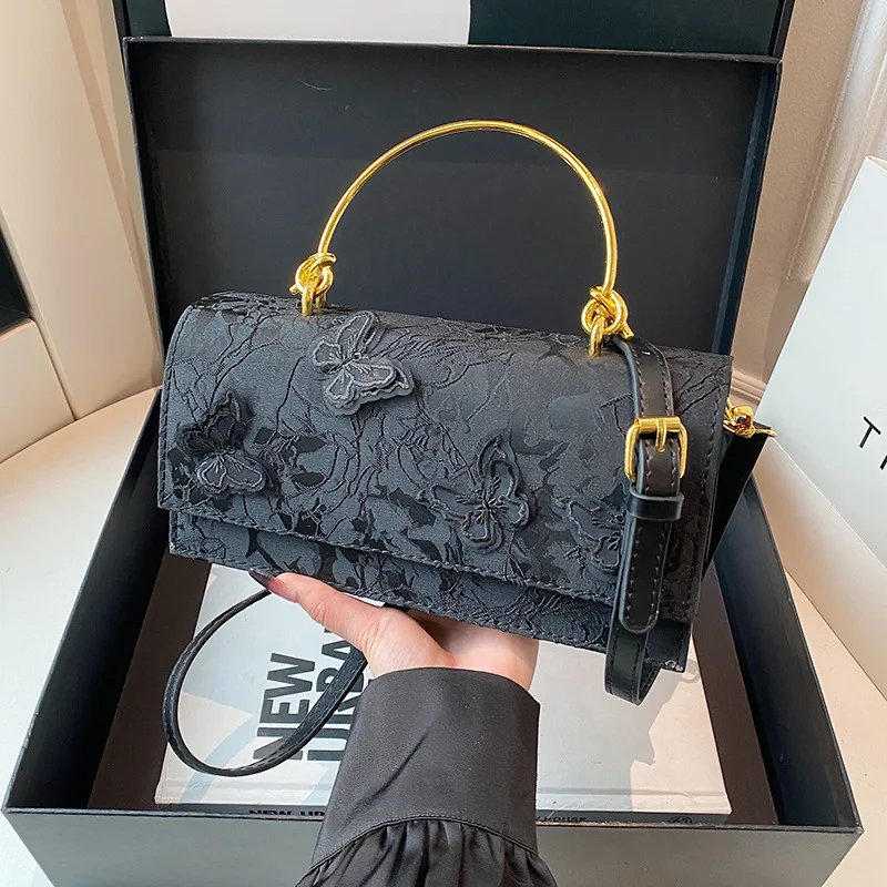 2026 New Women's Handbag Embossed Lace Shoulder Bag Butterfly Embroidery Crossbody Small Square Bags for Women Luxury Designer
2026 New Women's Handbag Embossed Lace Shoulder Bag Butterfly Embroidery Crossbody Small Square Bags for Women Luxury Designer