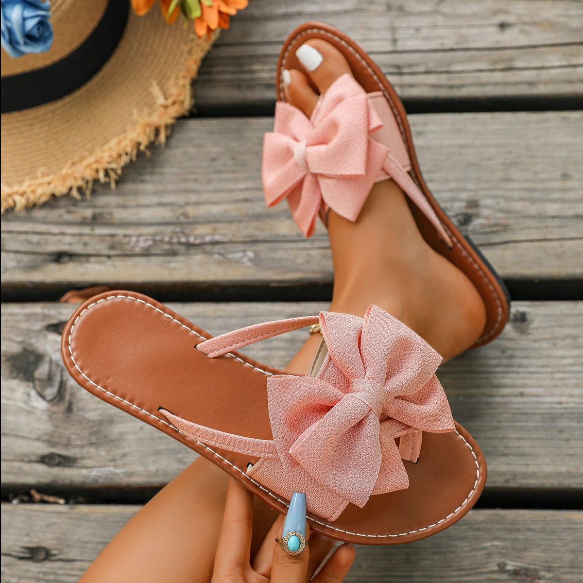 Women Flat Slippers Summer New Big Size Sandals Butterfly Knot Beach Slippers Comfortable Leisure Slip-On Shoes Slides Women
Women Flat Slippers Summer New Big Size Sandals Butterfly Knot Beach Slippers Comfortable Leisure Slip-On Shoes Slides Women