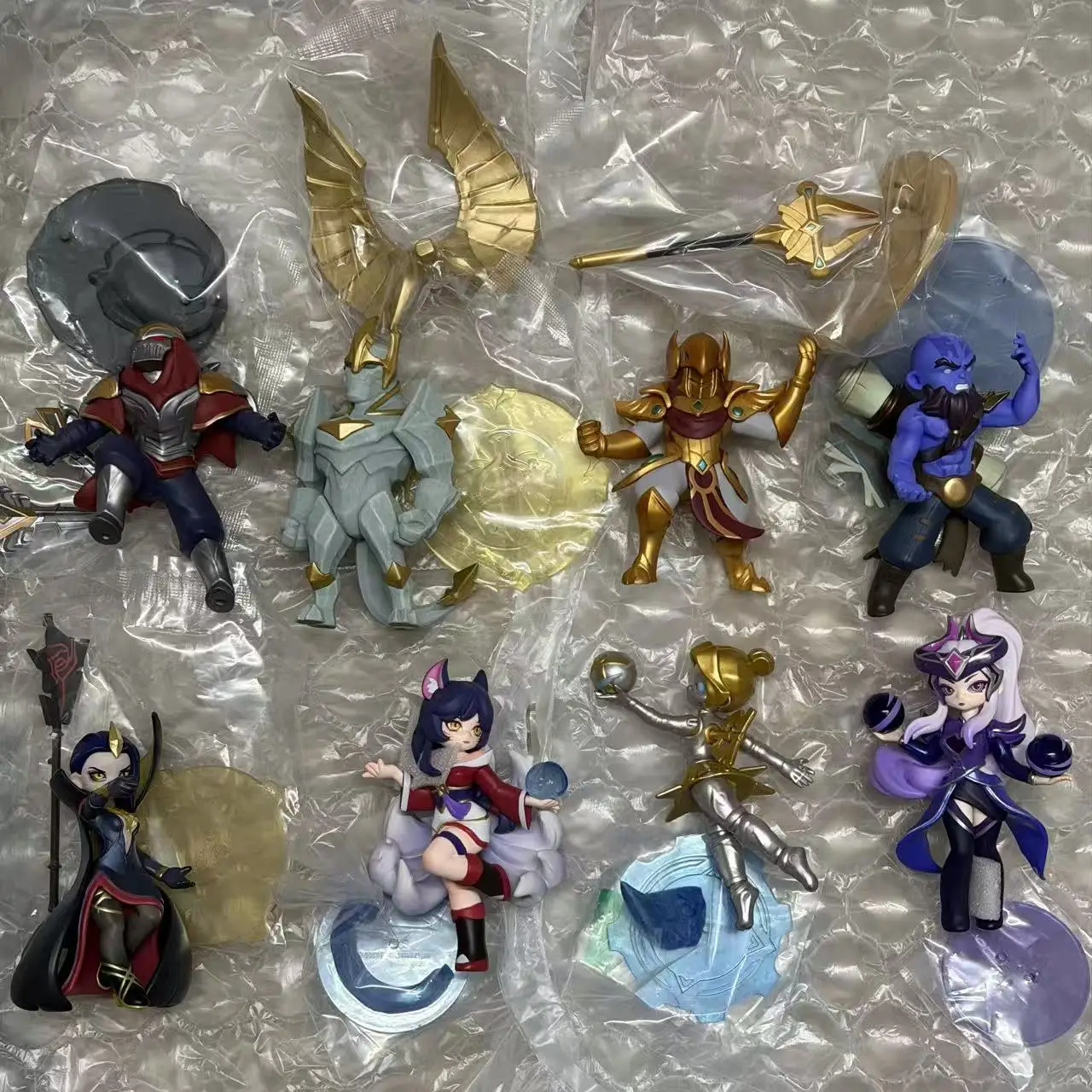 Midlane Icons BlindBox Ahri Zed Galio Syndra Azir LeBlanc Ryze Orianna League of Legends Figure Blindbox Original
Midlane Icons BlindBox Ahri Zed Galio Syndra Azir LeBlanc Ryze Orianna League of Legends Figure Blindbox Original