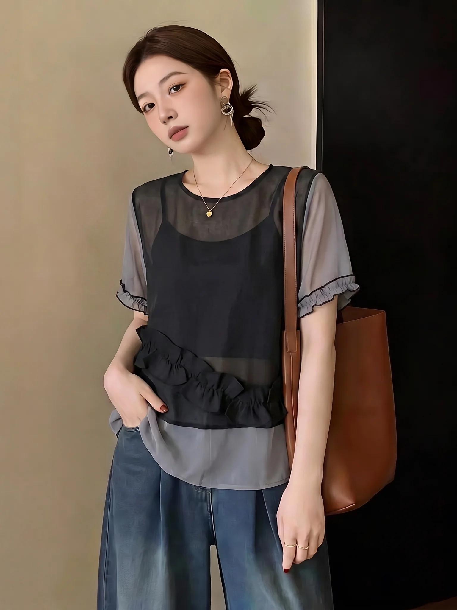 Slim Fit Chiffon Short Sleeve Shirt Women's Style Korean Commute Summer New Arrival Large Size Fashionable Ageless Top
Slim Fit Chiffon Short Sleeve Shirt Women's Style Korean Commute Summer New Arrival Large Size Fashionable Ageless Top