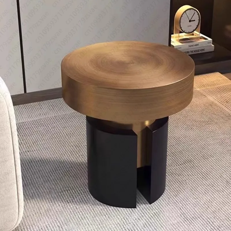 Luxury Metal Corner Table Designer Hotel Showroom Creative Bedside Table Living Room Small Coffee
Luxury Metal Corner Table Designer Hotel Showroom Creative Bedside Table Living Room Small Coffee