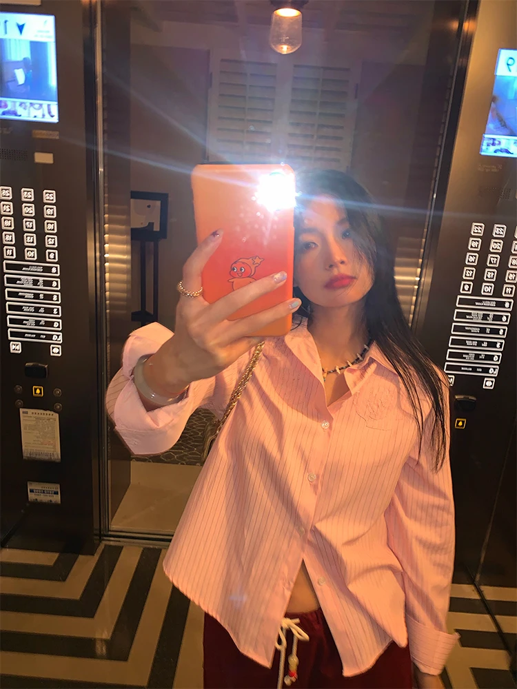 Spring 2025 Women's Pink Embroidered Striped Long Sve irt Casual Sle Polyester Cotton Blend Straight Cut Faionable Top
Spring 2025 Women's Pink Embroidered Striped Long Sve irt Casual Sle Polyester Cotton Blend Straight Cut Faionable Top