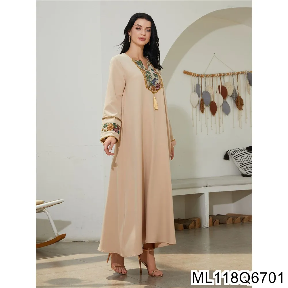 2025 New Style Middle Eastern Muslim Robe Patchwork Ethnic Style Dress Abaiya Long Dress ML118Q67
2025 New Style Middle Eastern Muslim Robe Patchwork Ethnic Style Dress Abaiya Long Dress ML118Q67