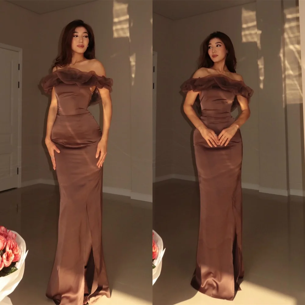 Customized Fashion russet Satin Evening Dress Temperament Strapless Off the Shoulder Sleeveless Lace Up Back Homecoming Dresses
Customized Fashion russet Satin Evening Dress Temperament Strapless Off the Shoulder Sleeveless Lace Up Back Homecoming Dresses