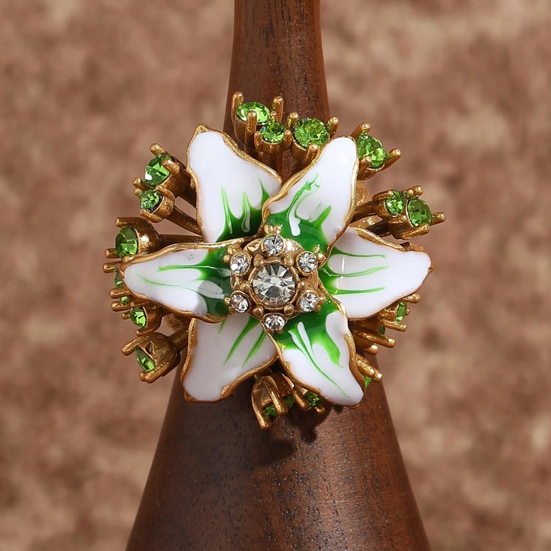 Vintage Enamel Flower Ring For Woman White Green Leaf Petal Rhinestone Gold Color Cocktail Jewelry Wedding Trending 2026 New
Vintage Enamel Flower Ring For Woman White Green Leaf Petal Rhinestone Gold Color Cocktail Jewelry Wedding Trending 2026 New