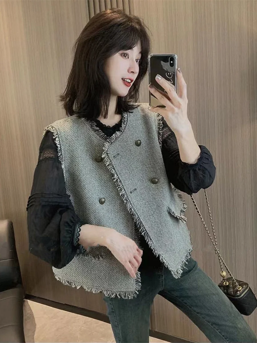 Ladies' Spring Autumn Fringed Hem Vest Svel Tweed Outerwear Retro Sle round Ne Button Detail Pure Color Commute Sle
Ladies' Spring Autumn Fringed Hem Vest Svel Tweed Outerwear Retro Sle round Ne Button Detail Pure Color Commute Sle