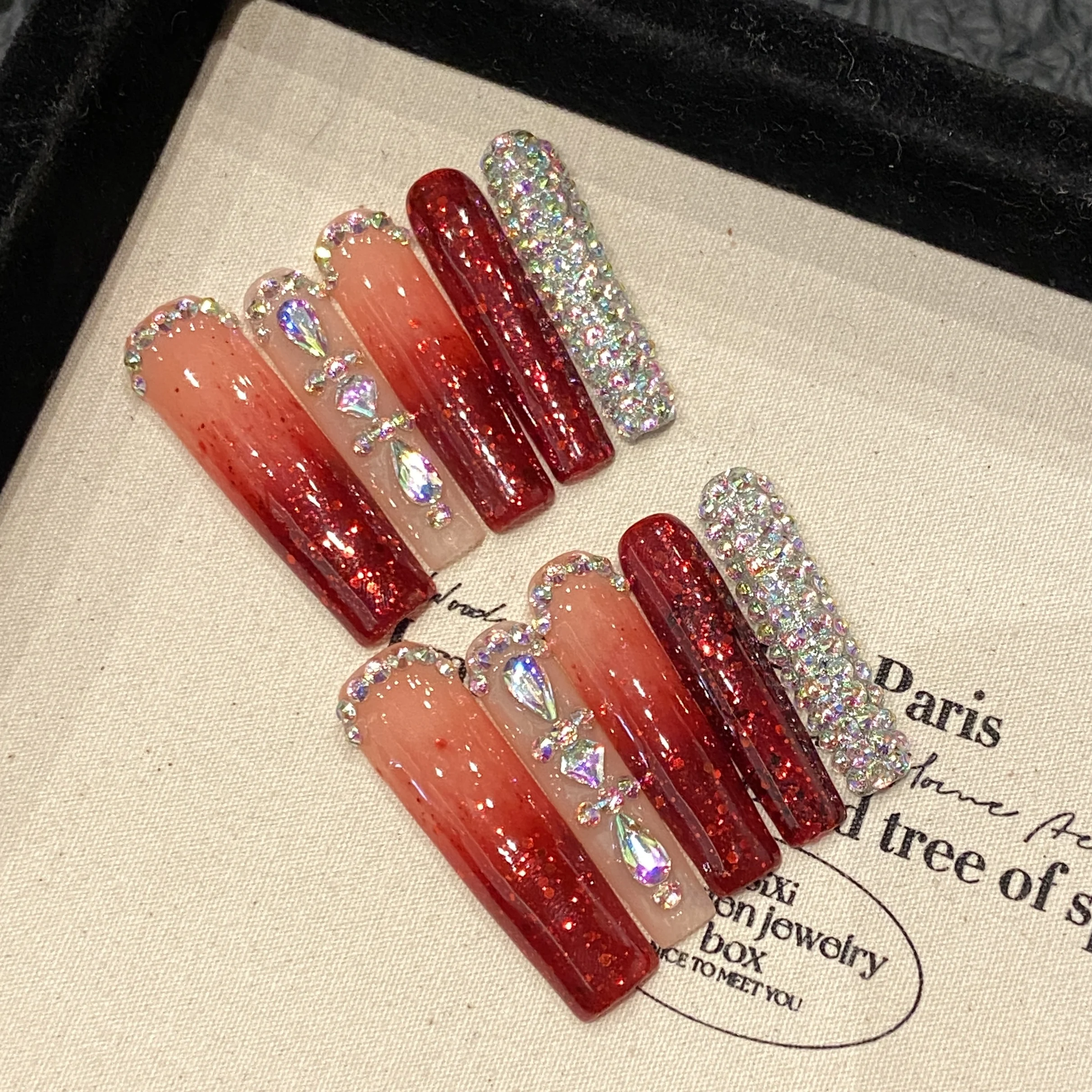 10Pcs Handmad Extra Long Square Fake Nails Red Shiny Sequins Diamond Design Ballet Press On Nails European Full Cover Wearable
10Pcs Handmad Extra Long Square Fake Nails Red Shiny Sequins Diamond Design Ballet Press On Nails European Full Cover Wearable