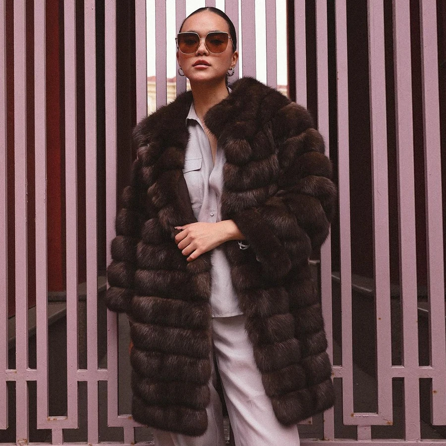 Genuine Fur Jackets Women Fox Fur Coat Women Luxury Fox Fur Coats 2024 New Arrivals Fashion Outwears
Genuine Fur Jackets Women Fox Fur Coat Women Luxury Fox Fur Coats 2024 New Arrivals Fashion Outwears