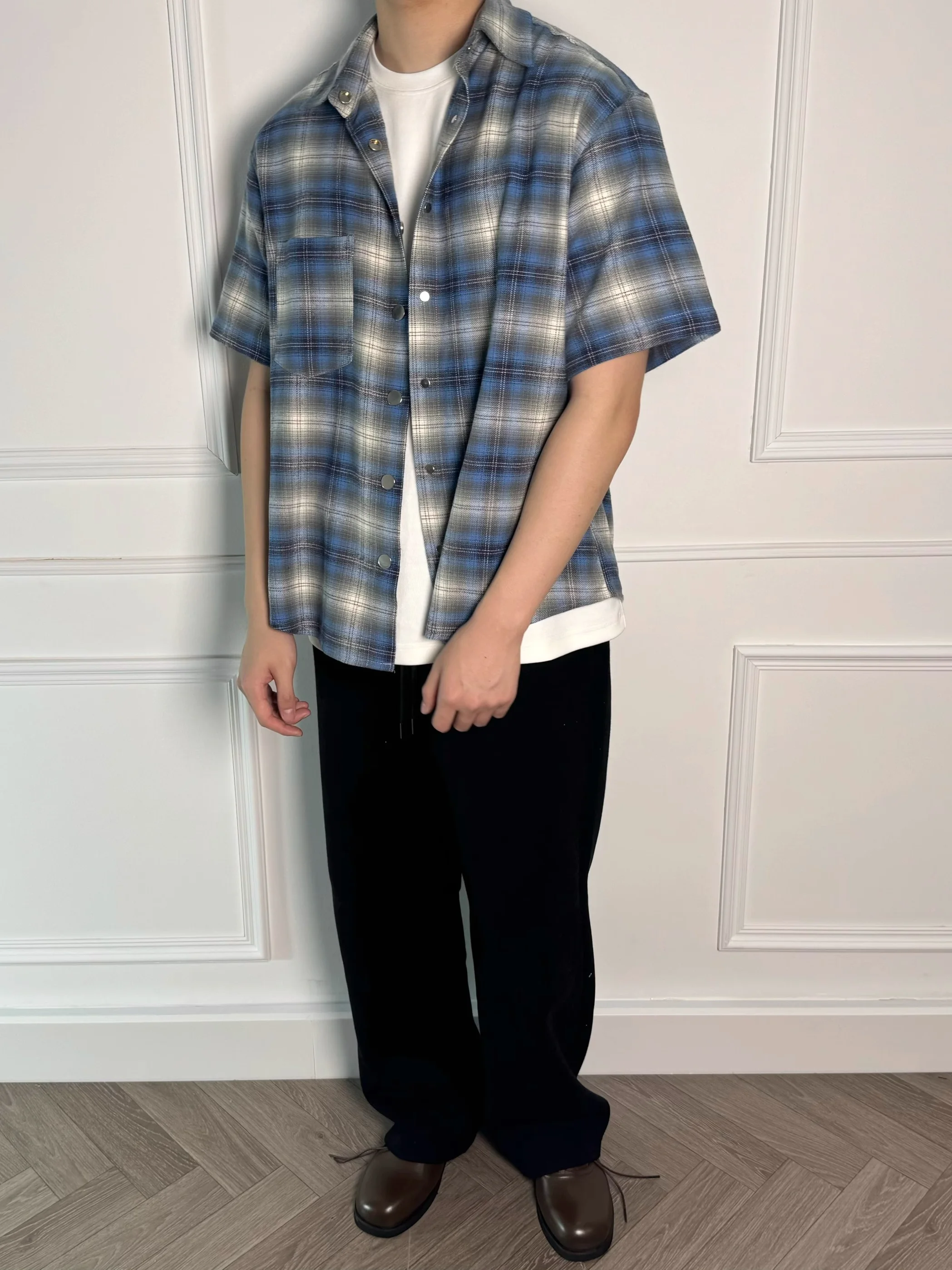 American High Street Plaid Collar ort Sve irt Men's f Sve Top Design Sense Advanced CleanFit Deconstruction irt
American High Street Plaid Collar ort Sve irt Men's f Sve Top Design Sense Advanced CleanFit Deconstruction irt