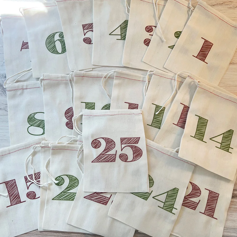 25 шт., Адвент, красочные цифры, календарь, рождественские сумки, подарок на зиму и праздник, аксессуары, рождественский обратный отсчет, товары для канун Нового года
25 шт., Адвент, красочные цифры, календарь, рождественские сумки, подарок на зиму и праздник, аксессуары, рождественский обратный отсчет, товары для канун Нового года