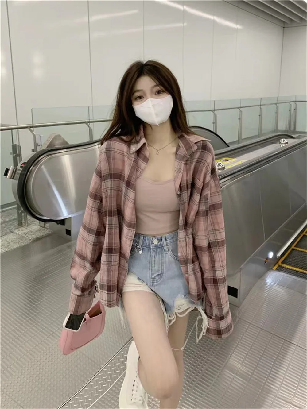 Pink Plaid Lapel Long Sleeve Shirt Women Oversized Loose Open Front Casual Layering Button Down Blouse
Pink Plaid Lapel Long Sleeve Shirt Women Oversized Loose Open Front Casual Layering Button Down Blouse
