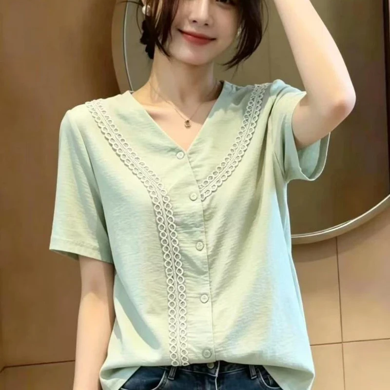 V Neck Button Down Blouse With Lace Trim Loose Fit Casual Summer Women Shirt
V Neck Button Down Blouse With Lace Trim Loose Fit Casual Summer Women Shirt