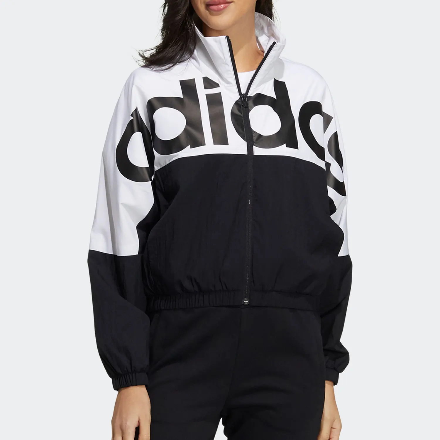 Adidas Genuine Seasonal Новая женская повседневная спортивная куртка на молнии GP5425
Adidas Genuine Seasonal Новая женская повседневная спортивная куртка на молнии GP5425