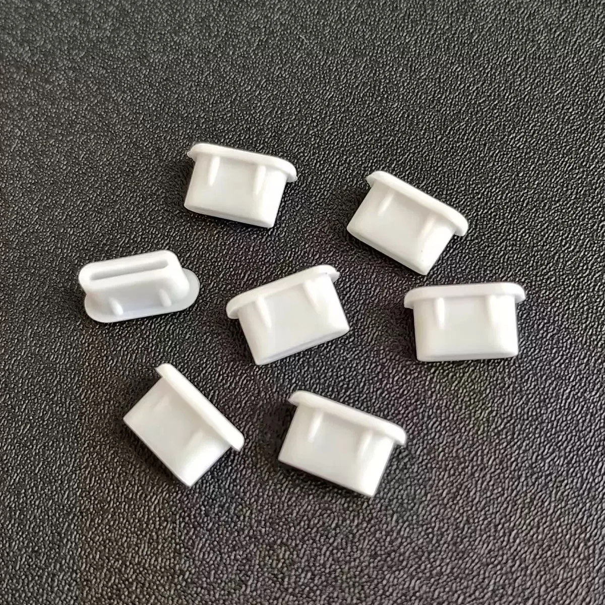 type-C socket plug Silicone dust cap 200pcs USB type C female base mobile phone charging port cover soft rubber plug free ship
type-C socket plug Silicone dust cap 200pcs USB type C female base mobile phone charging port cover soft rubber plug free ship