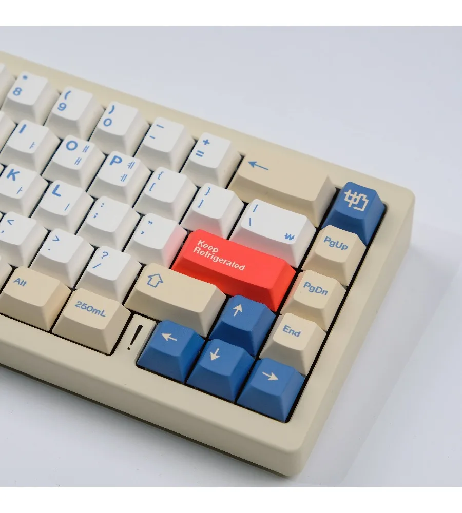 Soy milk keycaps Korean layout sublimation process PBT original factory height mechanical keyboard 87
Soy milk keycaps Korean layout sublimation process PBT original factory height mechanical keyboard 87