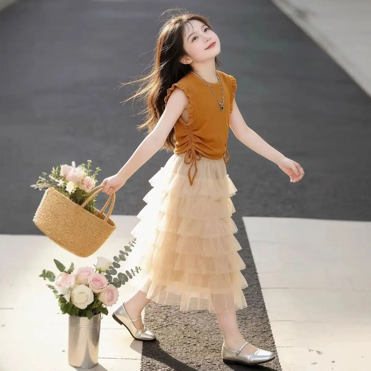 Girls' Set Summer 2026 New Children's Elegant Mesh Cake Skirt Set Girls' Summer Princess Skirt
Girls' Set Summer 2026 New Children's Elegant Mesh Cake Skirt Set Girls' Summer Princess Skirt